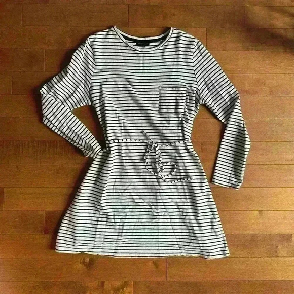 TopShop | Black and white stripe oversized tee shirt dress  size 12 (fits med) - Picture 1 of 4